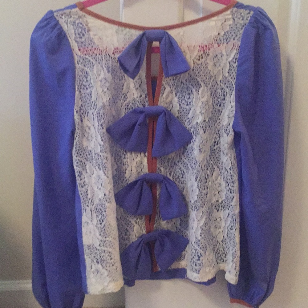 By Stella top! With awesome back detail!!!!